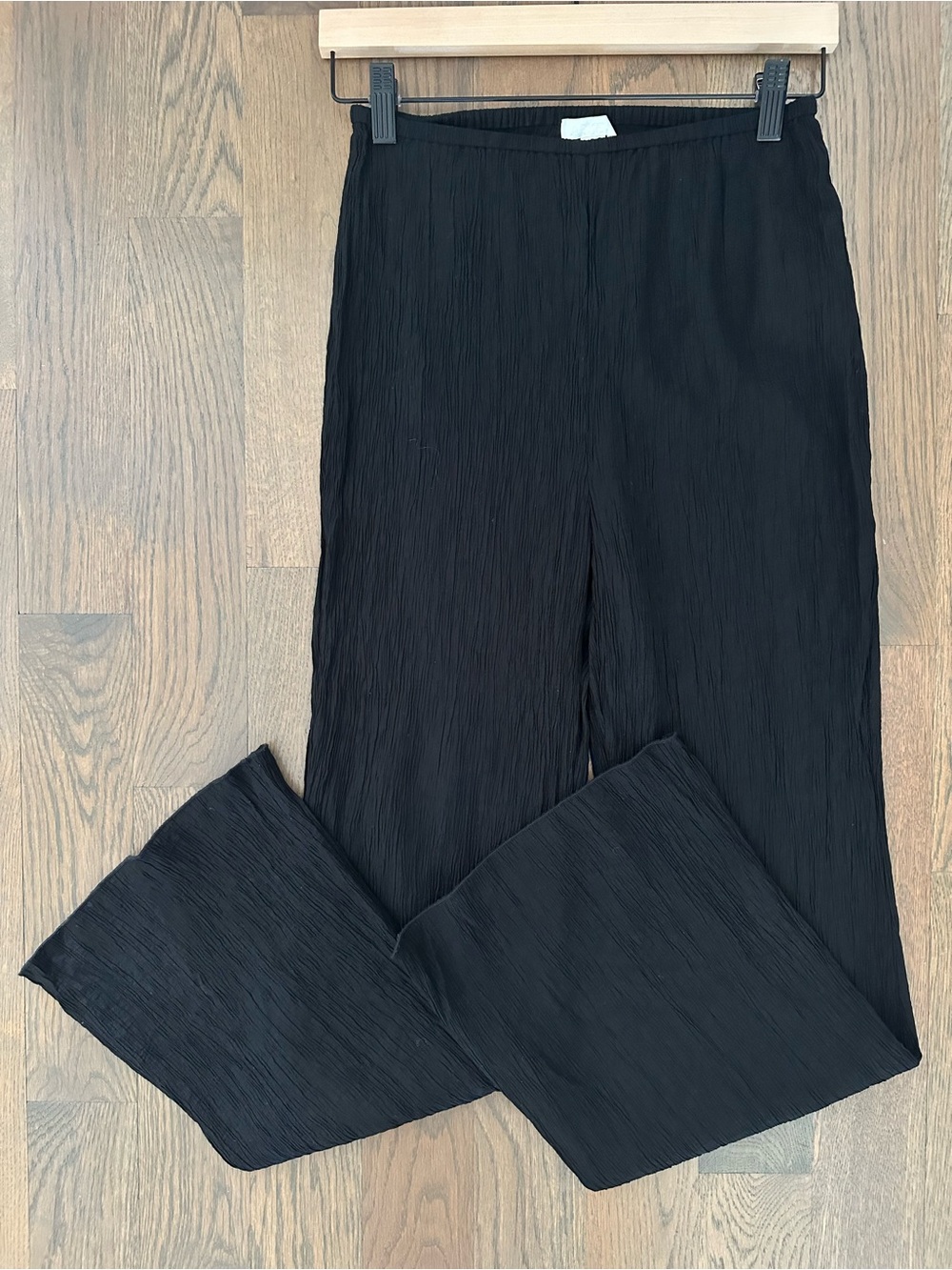 Arket Plissé Crinkle Textured High Rise Flare Pleated Pants in Black Small